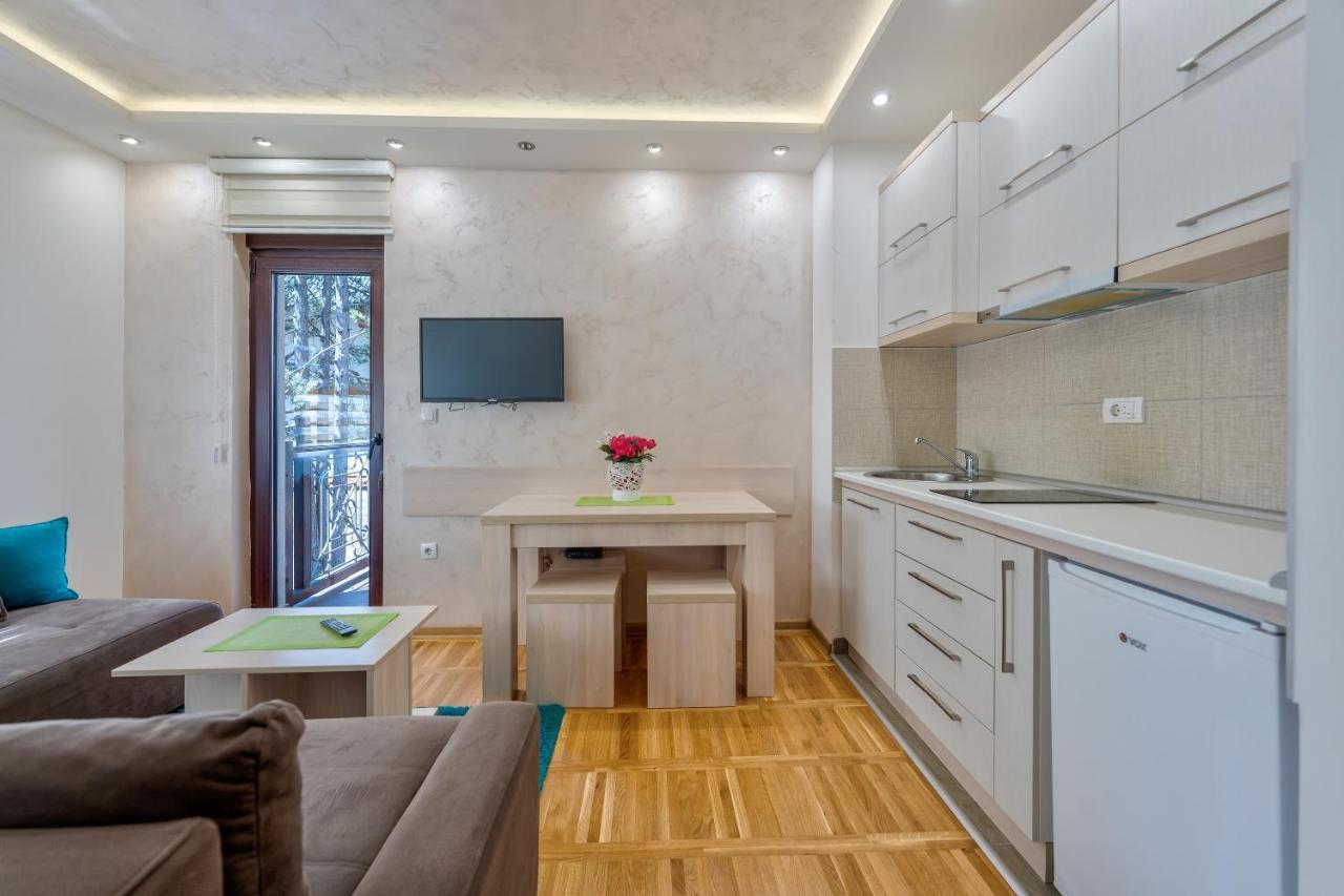 Apartmani Mn 兹拉蒂博尔 外观 照片