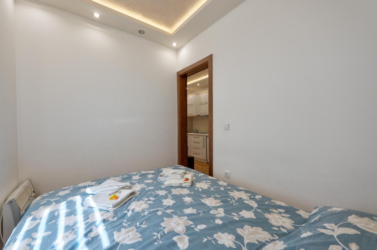 Apartmani Mn 兹拉蒂博尔 外观 照片